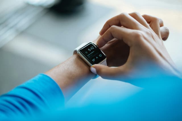 Wearable Sensing, Eating Behavior, and Lifestyle for Workers’ Cardiovascular Health